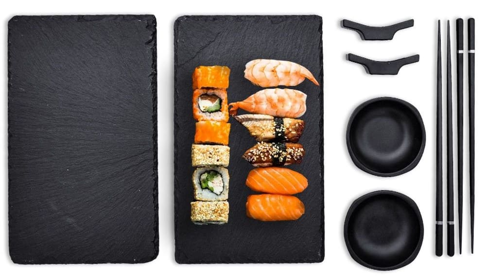 set set hidangan sushi untuk dibuat untuk 2 orang